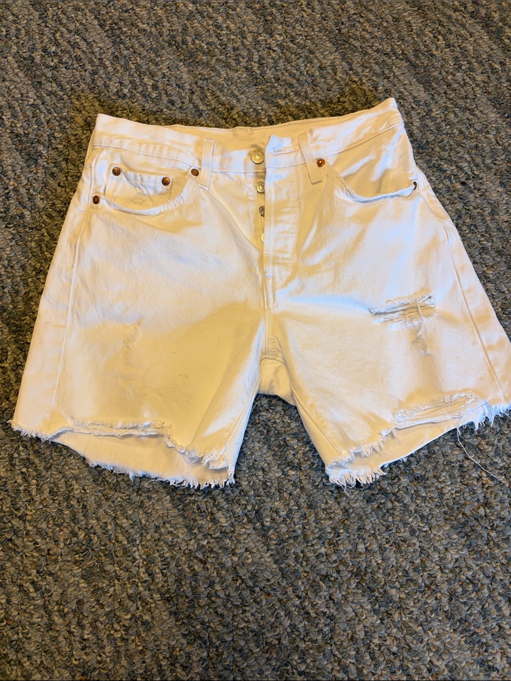 White Distressed High-Waist Levi Denim Shorts W27